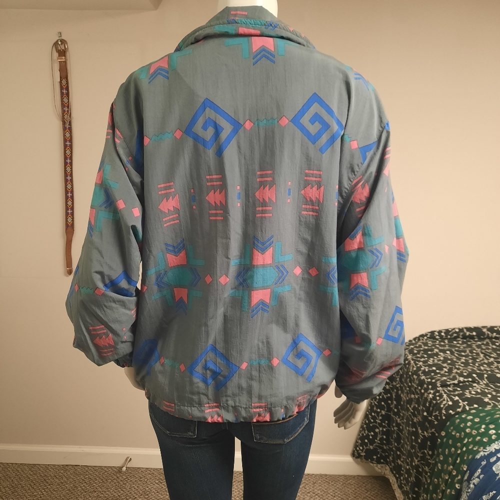 Mistral Pullover - Picture 9 of 10